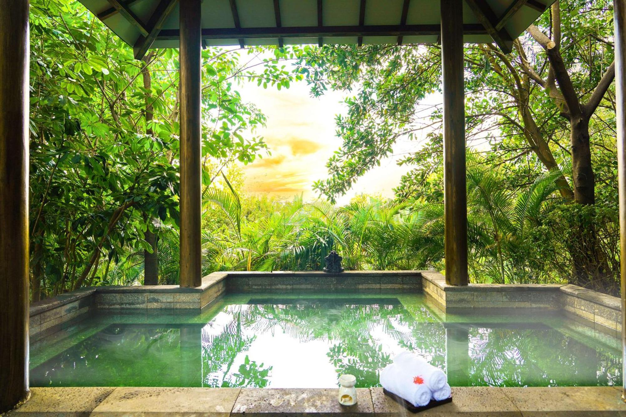 Doubletree By Hilton Lingshui Hot Spring Hotel Exterior photo